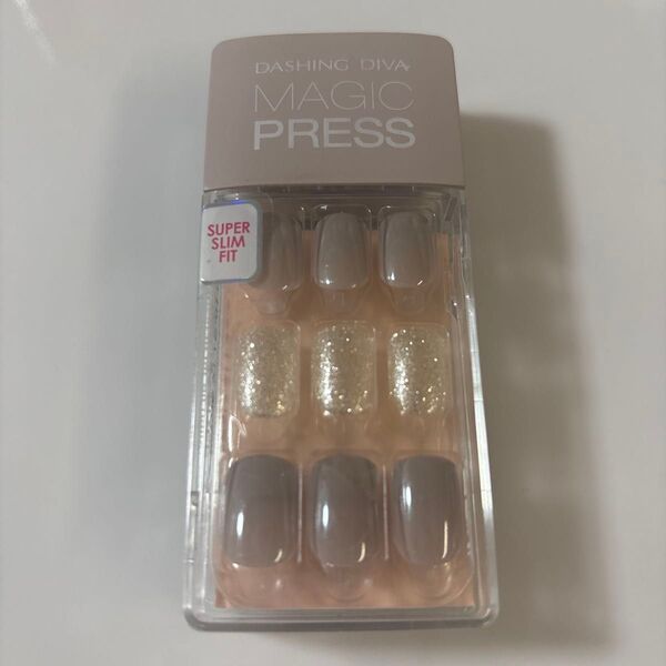 新品 未使用 DASHING DIVA ダッシングディバ MAGIC PRESS マジックプレス ネイルチップ 付け爪