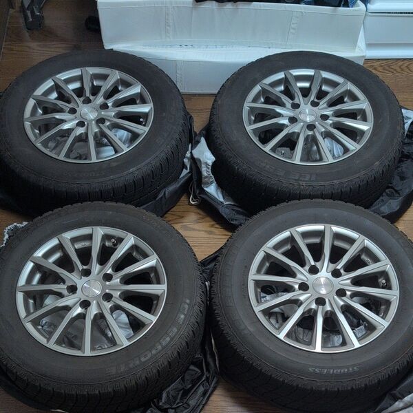 アルファード30系 ICE ESPORTE スタッドレスタイヤ ホイールセット 4本 16インチ 205/65R/16 95Q