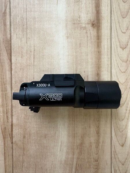 レプリカ SUREFIRE X300ULTRA