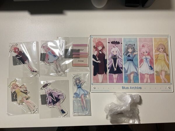 ブルーアーカイブ ブルアカ 一番くじ アクリルスタンドセット&アクリルボード