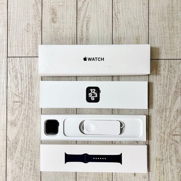 【付属品完備 】Apple Watch SE 第1世代(GPSモデル) - 40mmミッドナイト
