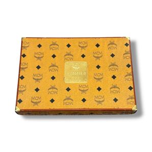 【新品】MCM ウォッシュタオル エムシーエム タオルハンカチ 綿100 ブラウン 箱入り