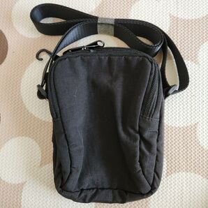 【新品未使用品】ショルダーバッグ 黒 GU
