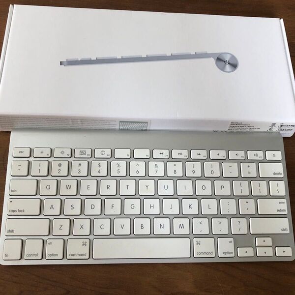 Apple Wireless Keyboard MC184/LL USキーボード Bluetooth 純正 A1314 mac