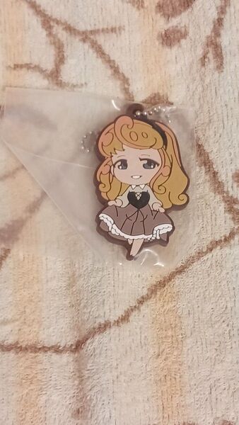 でふぉラバ! ディズニーヒロインズキーホルダー ブライアローズ オーロラ姫