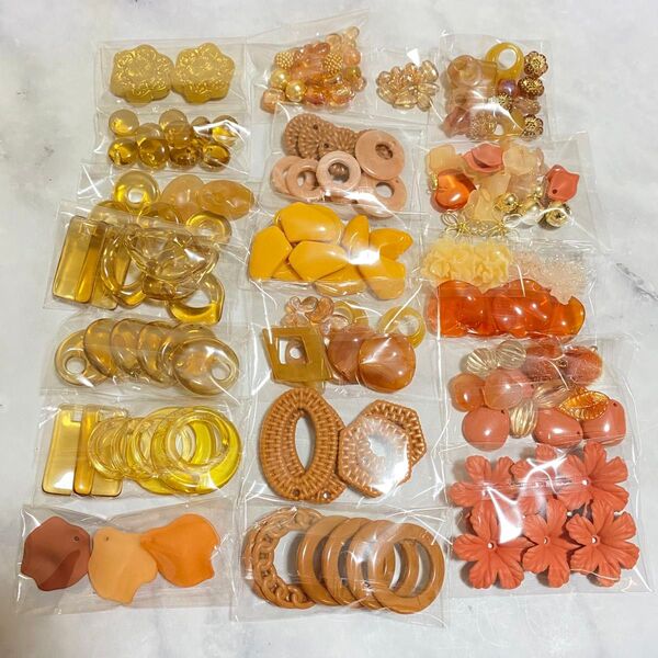 オレンジ系2.5倍量アソート☆たっぷりアソート ビーズ ハンドメイドアクセサリー お買い得!!