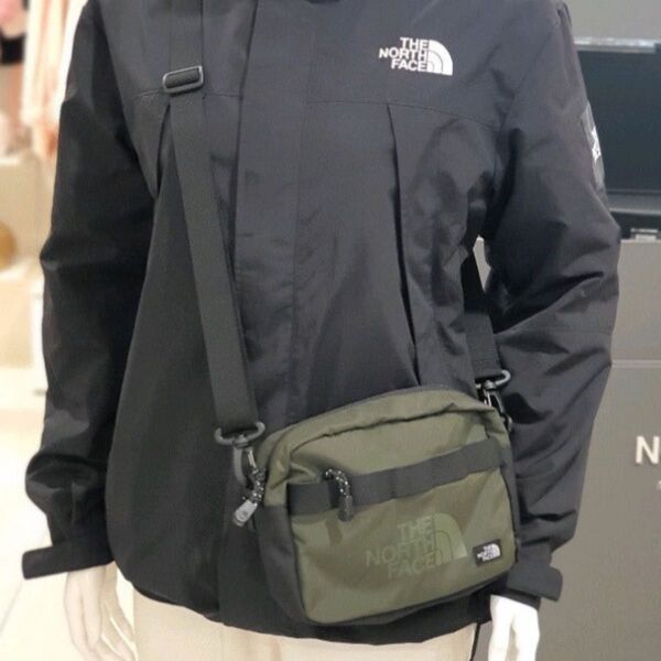 THE NORTH FACE 新品未使用 韓国正規品 ノースフェイス ロゴ クロスバッグ ショルダーバッグ