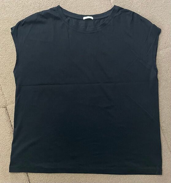XL GU 黒 ジーユー カットソー ブラック トップス クルーネック ノースリーブTシャツ 大きいサイズ オーバーサイズ