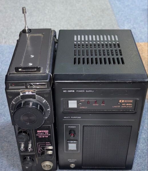 ICOM IC-212と電源アンプフルセット