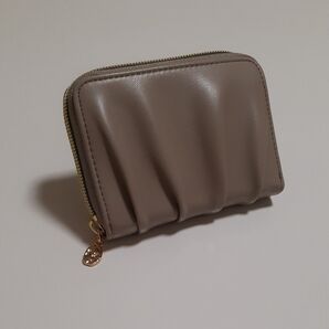 mir...x koko ギャザーミニ財布