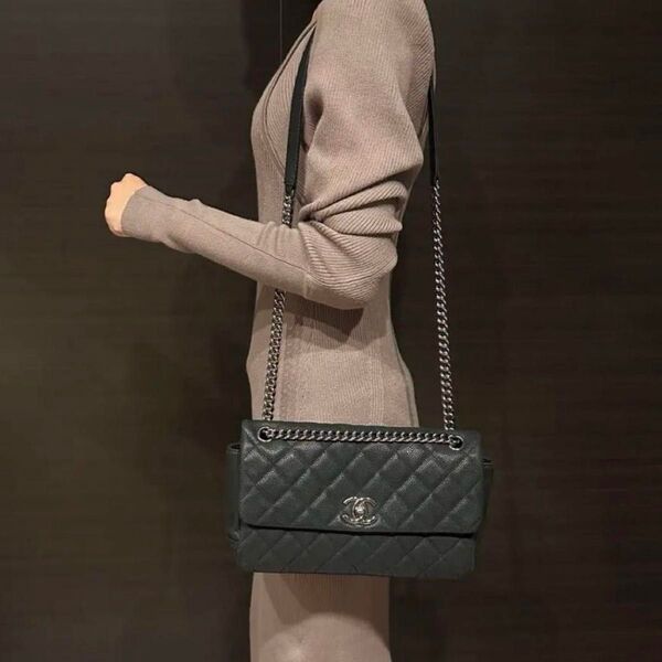 CHANEL マトラッセ キャビアスキン ダブルチェーン ショルダーバッグ