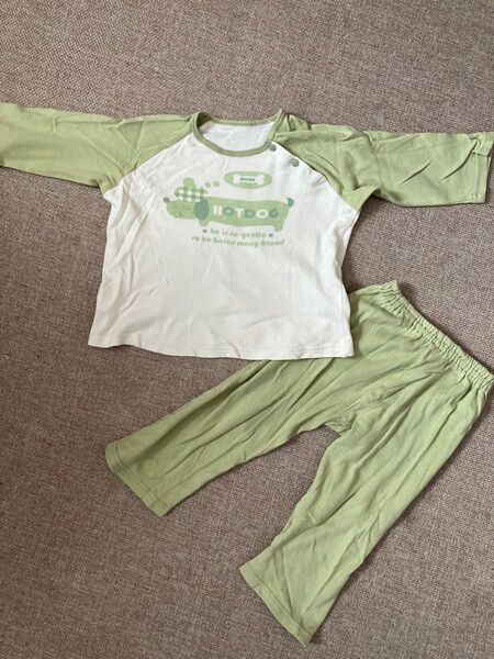 パジャマ★薄みどりドッグ★95㎝★キッズ★男の子★子供服★used品★お値引き不可★ 上下セット 綿100 綿