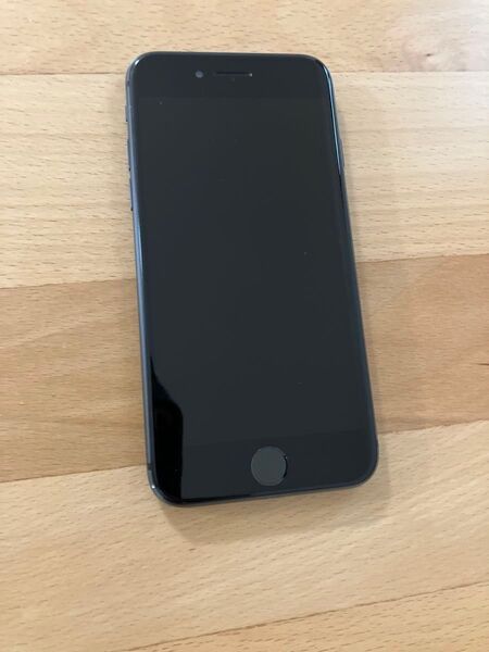 iPhone8 本体 ブラック SIMフリー64G 修理履歴有り バッテリー81%