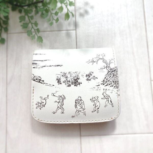 美品 クアトロガッツ 小さいふ。 小さい財布 コンチャ 鳥獣戯画 ウォレット ミニ財布 メンズ レディース 折り財布