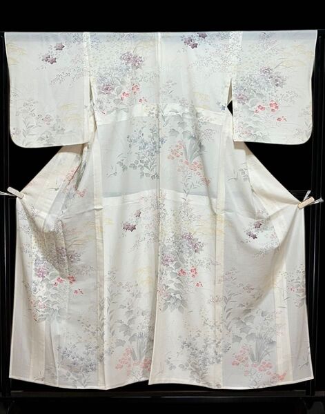 夏着物 絽 訪問着 正絹 白地絽に秋草花線描 近江屋たとう イ5625