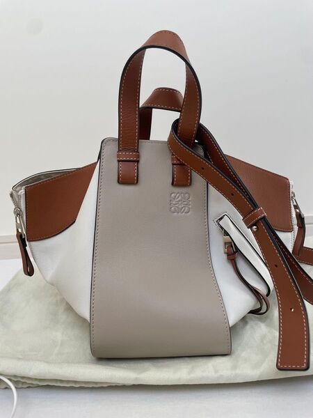 ロエベ ハンモックバッグ スモール ショルダーバッグ トリコカラー タン ホワイト グレー ベージュ ブラウン LOEWE