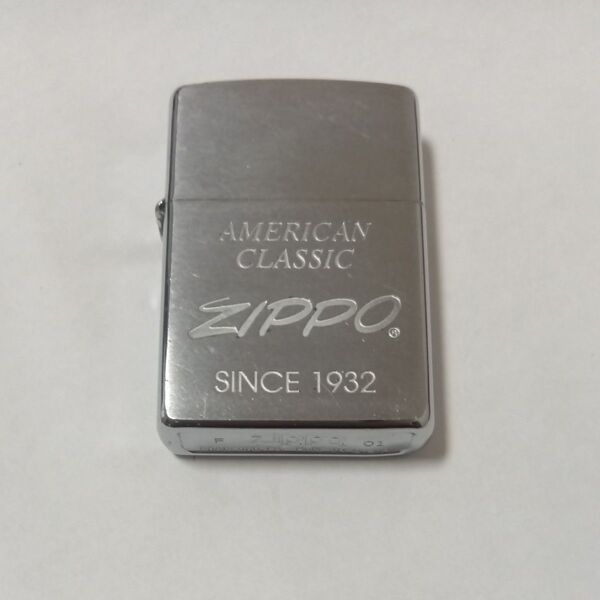 【XJ1330wxcf】ジッポオイルライター ZIPPO 【2001年】 喫煙グッズ 喫煙具 ジッポー Zippo 火花確認済み