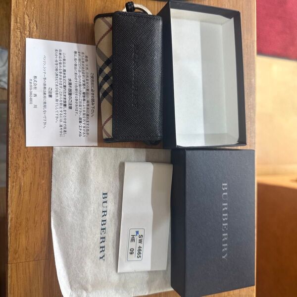 BURBERRY キーケース SW 4665 ブラック ノバチェック