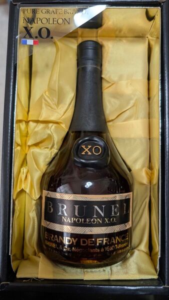 ブランデーBRUNELナポレオンXO700ml 40度輸入品容量700ml