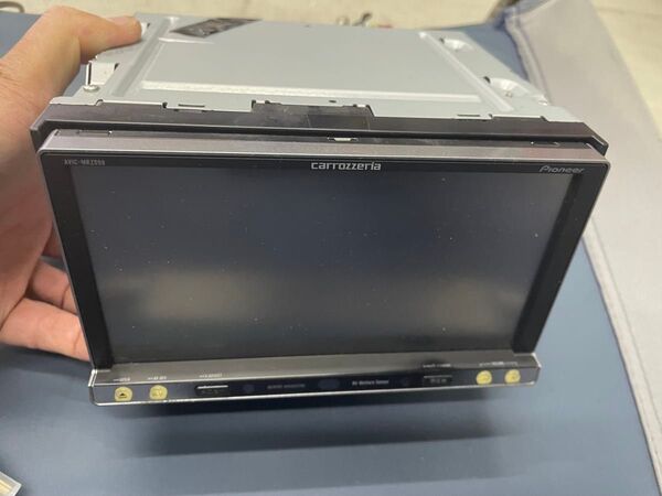 カロッツェリアナビ AVIC MRZ099 中古