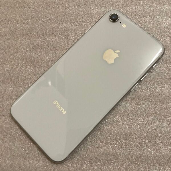 Apple iPhone8 256GB SIMロック解除済