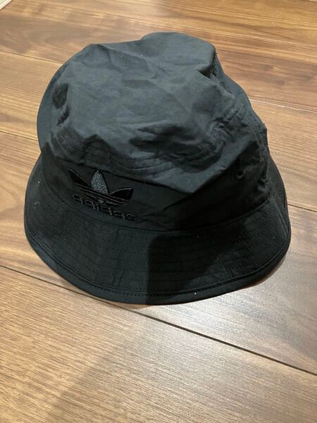 adidas originals バケットハット 黒 ブラック