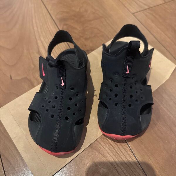 NIKE ナイキ キッズ サンダル 黒 ピンク