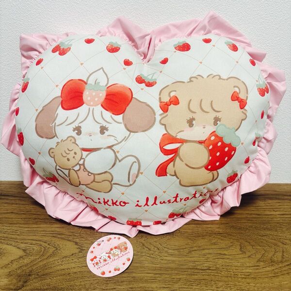 mikko illustration ハート型フリルクッション ムース&キャミー ピンク