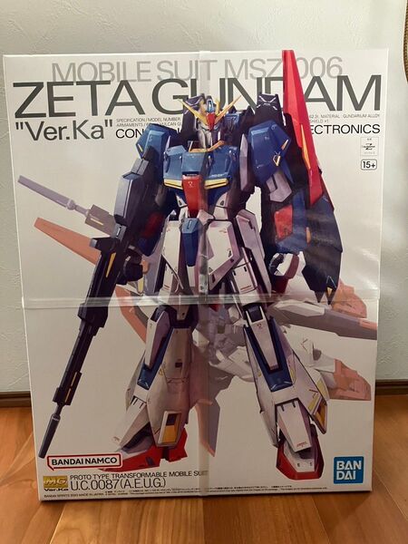 ゼータガンダム Ver. Ka (1/100スケール)MG Zガンダム 機動戦士Zガンダム