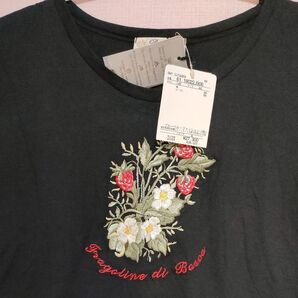 Blumarine Tシャツ 刺繍 イチゴ 花柄 ブラック 44