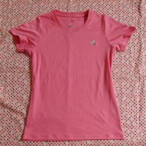 アディダス Tシャツ