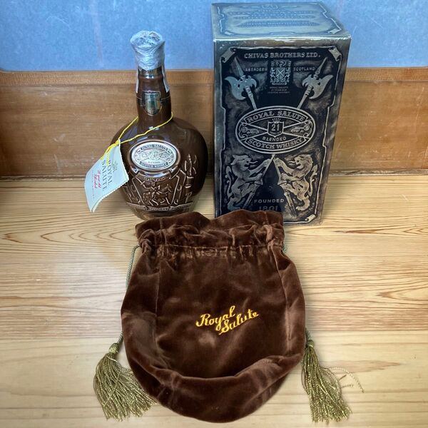 【未開栓】ROYAL SALUTE ロイヤルサルート 21年 茶陶器 973g