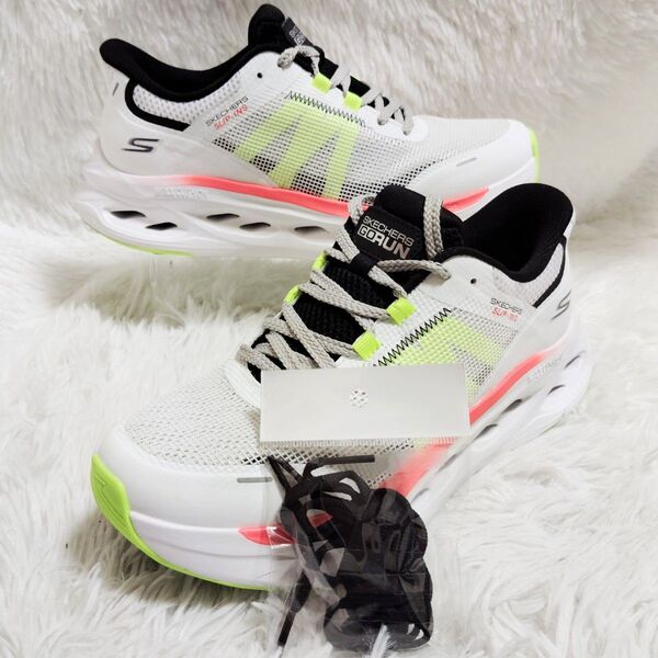 極美品! スケッチャーズ スリップインズ MAX CUSHIONING GLIDE-STEP-ABERDEEN 26 黒レース付き