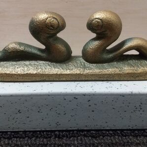 金属製 ヘビの置物 アンティーク風 文鎮