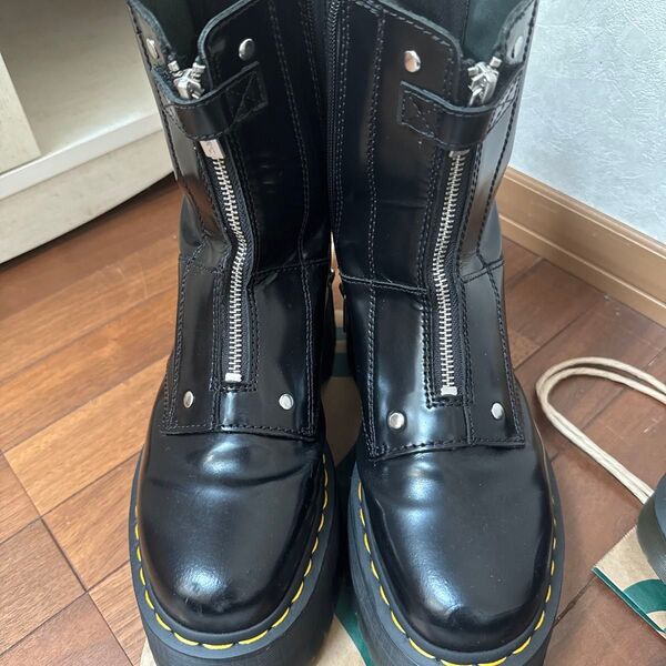 ドクターマーチン Dr.Martens ブーツ