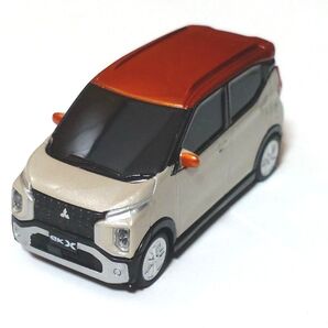 三菱・ekクロス 1/64 カラーサンプルミニカー ライト点灯可 2トーン ナチュラルアイボリー×サンシャインオレンジ 美品