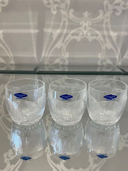 【美品 ヌータヤルヴィ ピオニ ショットグラス 3個セット】※購入前にコメントをお願いします。