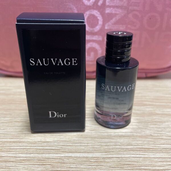 Dior ソヴァージュ オードゥトワレ 10ml ミニ香水