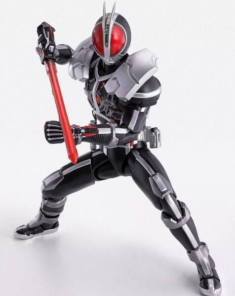 仮面ライダーファイズ アクセルフォーム S.H.Figuarts(真骨彫製法)