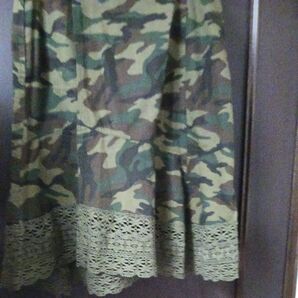 レストローズのスカート