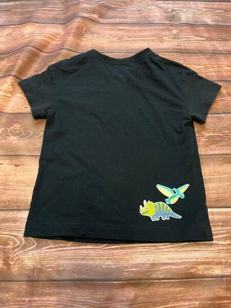 80cm 半袖Tシャツ 恐竜ワッペン GU 黒
