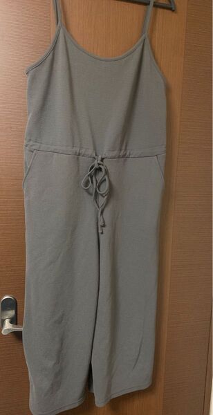 サロペット