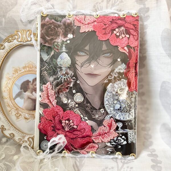 【ハンドメイド】レースとモチーフのコラージュポーチ 男の子 赤いお花 (20cmファスナー マチなし)