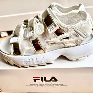 FILA 厚底サンダル 25cm ホワイト+シルバー