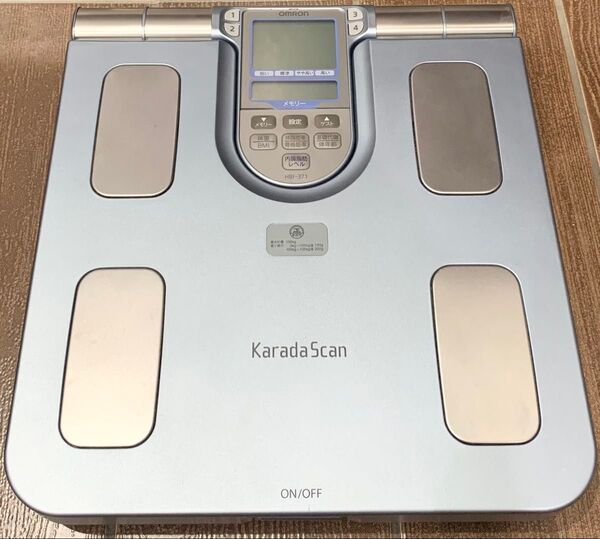 【本日限定価格】美品 OMRON オムロン 体重体組成計 体重計 体組成計 KaradaScan カラダスキャン HBF-371