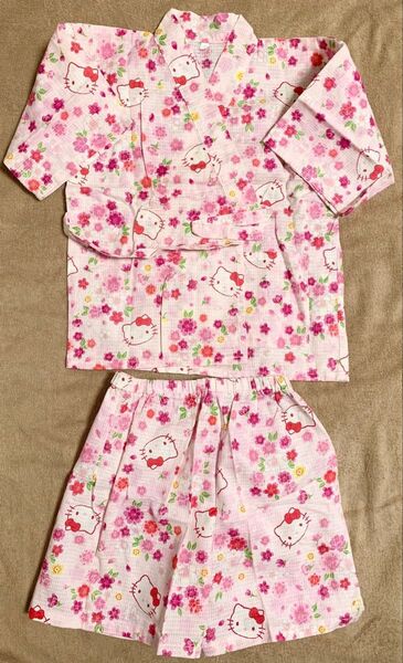 【本日限定価格】美品 甚平 浴衣 上下 セット ピンク サンリオ ハロー キティ 花柄 和風 ピンク 綿100% 100cm