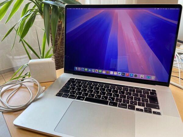 MacBook Pro 16インチ 512GB/16GB/2.6GHz/ corei7 /6コア 電源アタプタ付 A2141