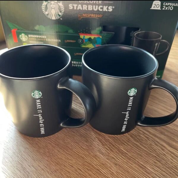2個 新品 スターバックス マグカップ ブラック STARBUCKS 陶器製 黒 ペア スタバ
