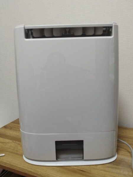 パナソニック 衣類乾燥除湿機 F-YZTX60 使用回数5〜6 回
