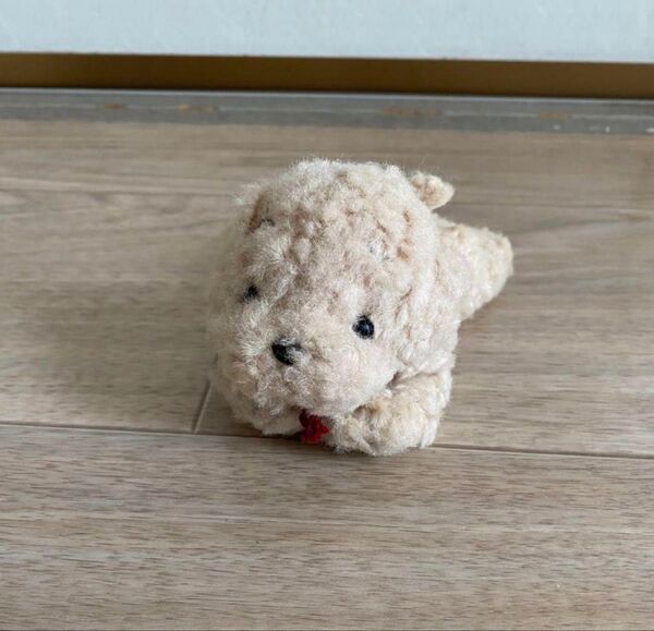 うめ吉 くたくた 寝そべり ぬいぐるみ マスコット ベージュ 茶色